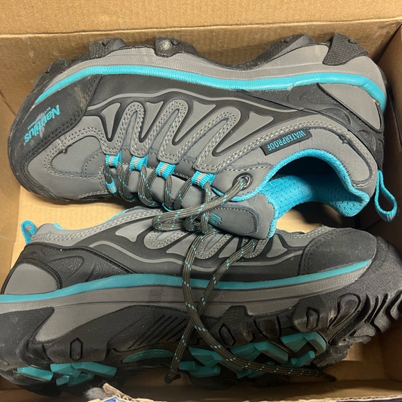 Nautilus Safety Footwear- women’s work boots - Picture 4 of 4